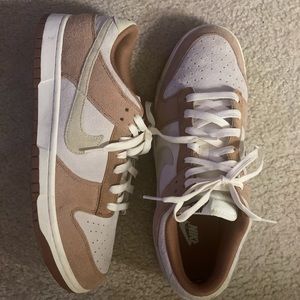 *SOLD* Nike Dunk Low Medium Curry